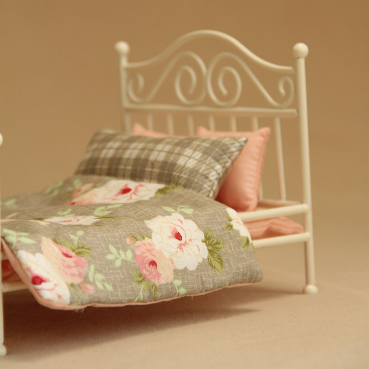 1:8-1:12 miniature furniture L - Home Bargains 评论和价格